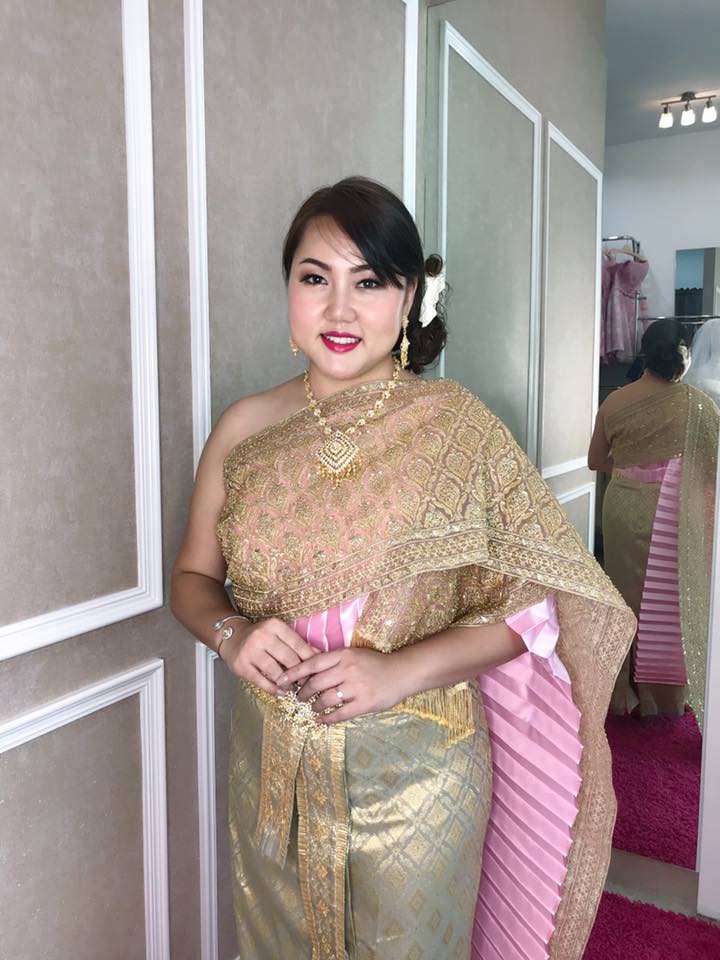 plussize by tata ร้านเช่าชุดราตรีคนอ้วน คนอวบ ขาย ตัด ชุดออกงานคนอ้วน ชุดราตรีไซส์ใหญ่ ชุดเดรสไปงานแต่งงานสาวอวบอ้วน