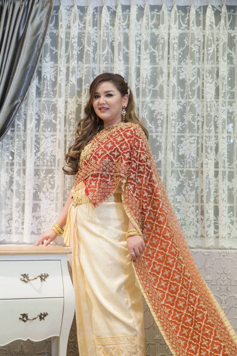 plussize by tata ร้านเช่าชุดราตรีคนอ้วน คนอวบ ขาย ตัด ชุดออกงานคนอ้วน ชุดราตรีไซส์ใหญ่ ชุดเดรสไปงานแต่งงานสาวอวบอ้วน