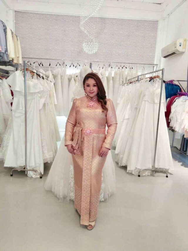 plussize by tata ร้านเช่าชุดราตรีคนอ้วน คนอวบ ขาย ตัด ชุดออกงานคนอ้วน ชุดราตรีไซส์ใหญ่ ชุดเดรสไปงานแต่งงานสาวอวบอ้วน