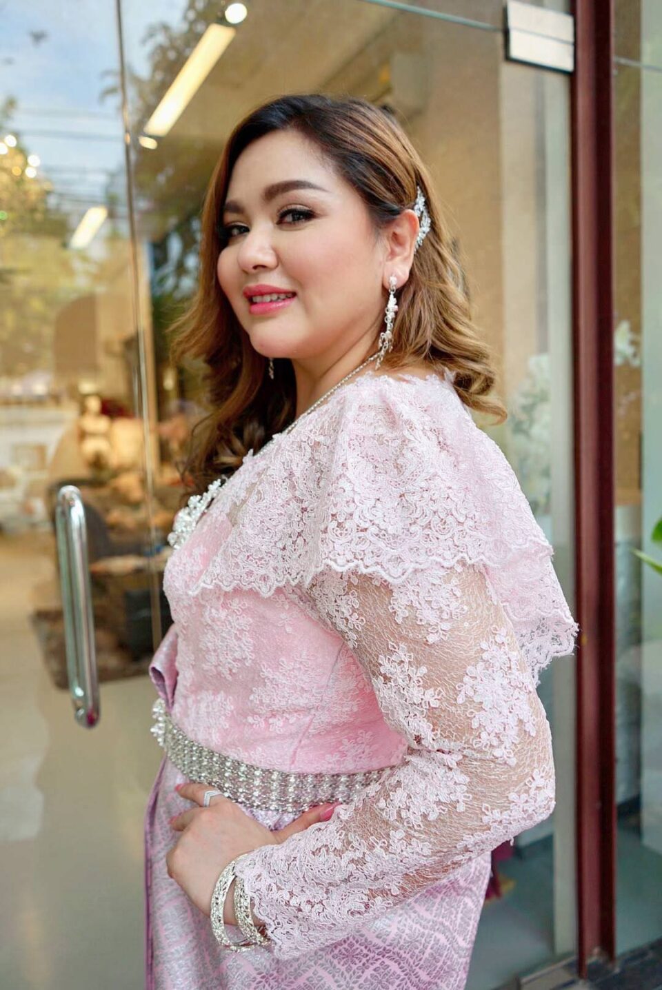 plussize by tata ร้านเช่าชุดราตรีคนอ้วน คนอวบ ขาย ตัด ชุดออกงานคนอ้วน ชุดราตรีไซส์ใหญ่ ชุดเดรสไปงานแต่งงานสาวอวบอ้วน