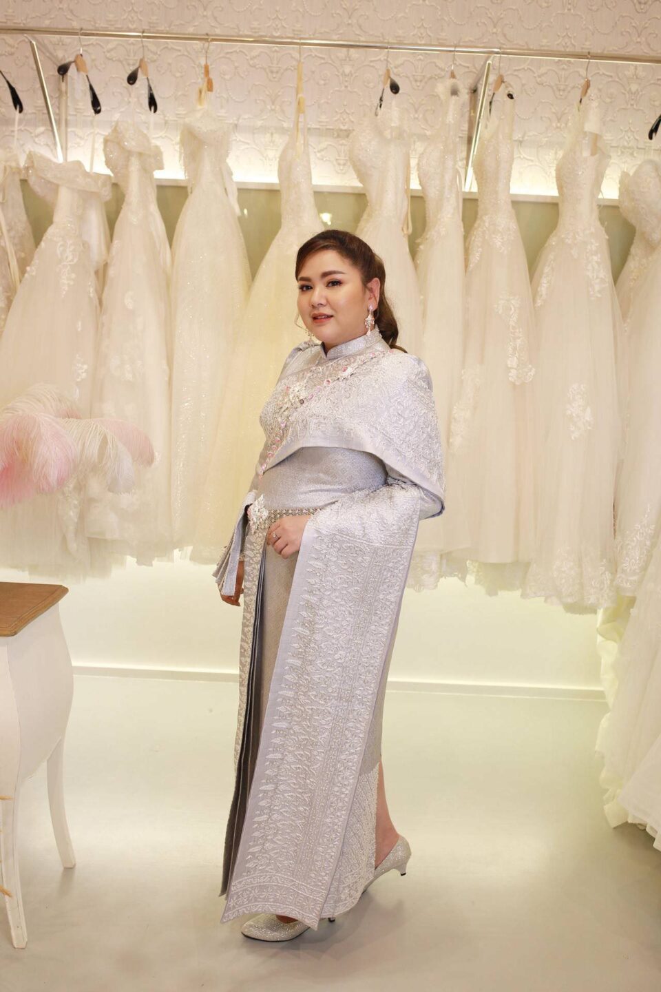 plussize by tata ร้านเช่าชุดราตรีคนอ้วน คนอวบ ขาย ตัด ชุดออกงานคนอ้วน ชุดราตรีไซส์ใหญ่ ชุดเดรสไปงานแต่งงานสาวอวบอ้วน