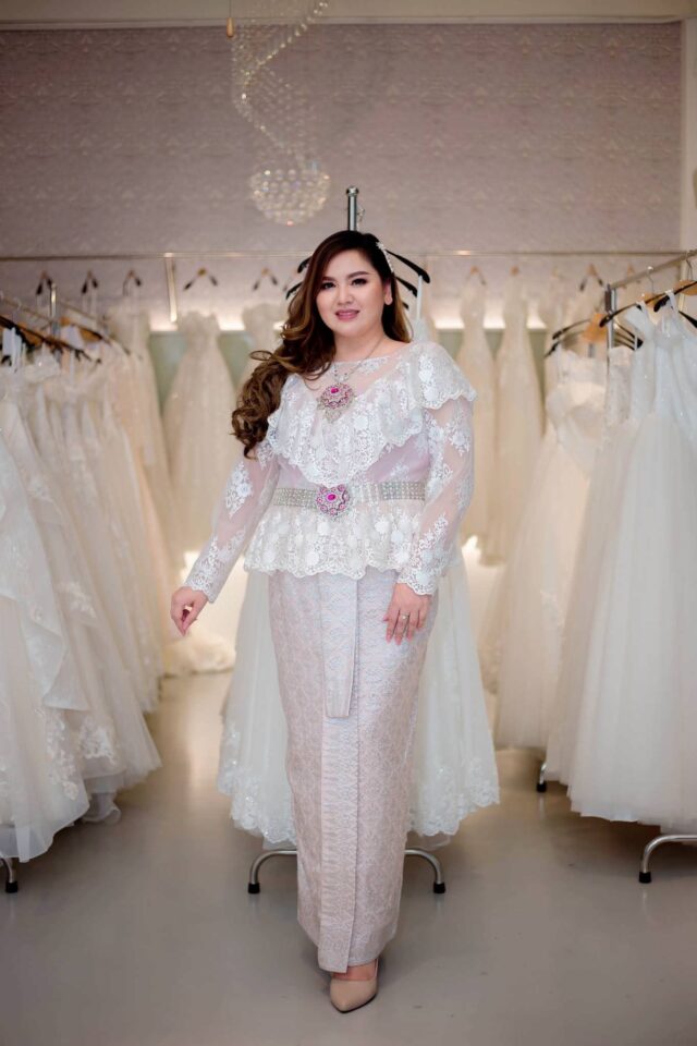 plussize by tata ร้านเช่าชุดราตรีคนอ้วน คนอวบ ขาย ตัด ชุดออกงานคนอ้วน ชุดราตรีไซส์ใหญ่ ชุดเดรสไปงานแต่งงานสาวอวบอ้วน