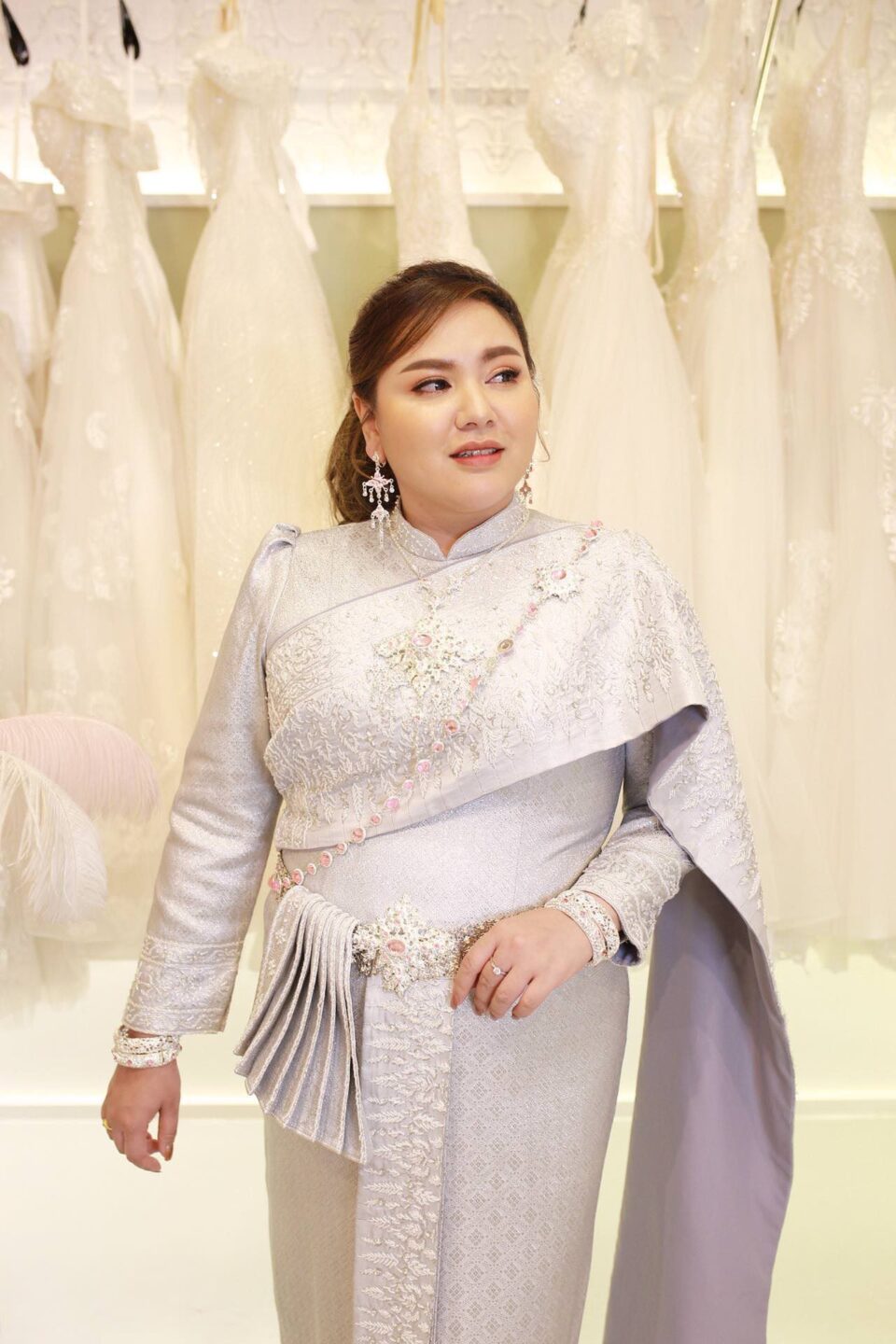 plussize by tata ร้านเช่าชุดราตรีคนอ้วน คนอวบ ขาย ตัด ชุดออกงานคนอ้วน ชุดราตรีไซส์ใหญ่ ชุดเดรสไปงานแต่งงานสาวอวบอ้วน