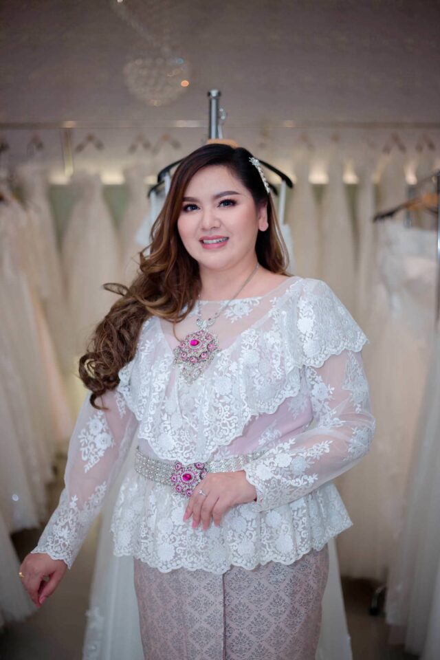 plussize by tata ร้านเช่าชุดราตรีคนอ้วน คนอวบ ขาย ตัด ชุดออกงานคนอ้วน ชุดราตรีไซส์ใหญ่ ชุดเดรสไปงานแต่งงานสาวอวบอ้วน