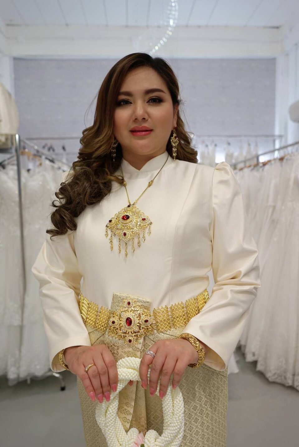 plussize by tata ร้านเช่าชุดราตรีคนอ้วน คนอวบ ขาย ตัด ชุดออกงานคนอ้วน ชุดราตรีไซส์ใหญ่ ชุดเดรสไปงานแต่งงานสาวอวบอ้วน