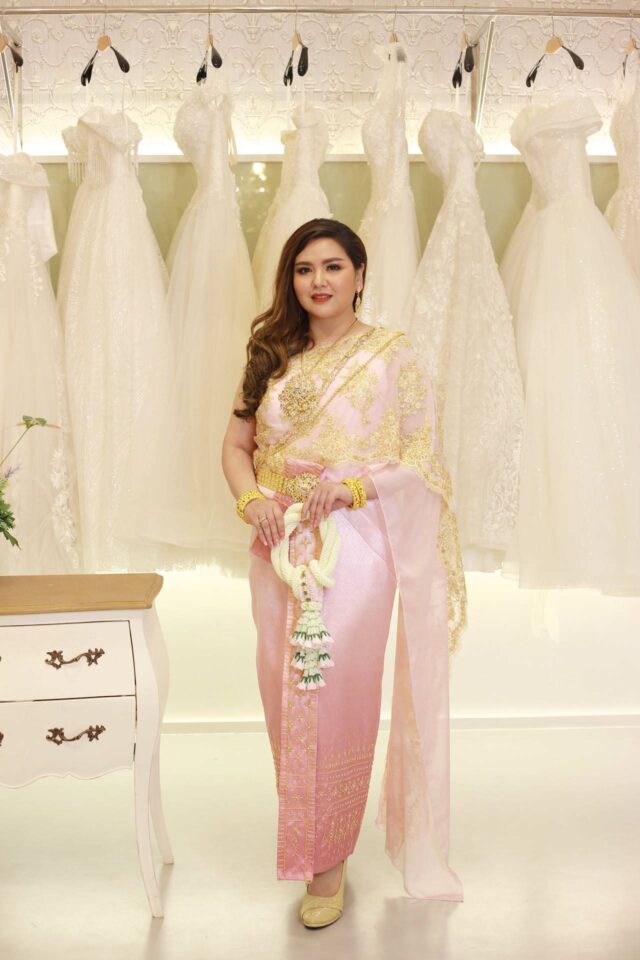 plussize by tata ร้านเช่าชุดราตรีคนอ้วน คนอวบ ขาย ตัด ชุดออกงานคนอ้วน ชุดราตรีไซส์ใหญ่ ชุดเดรสไปงานแต่งงานสาวอวบอ้วน