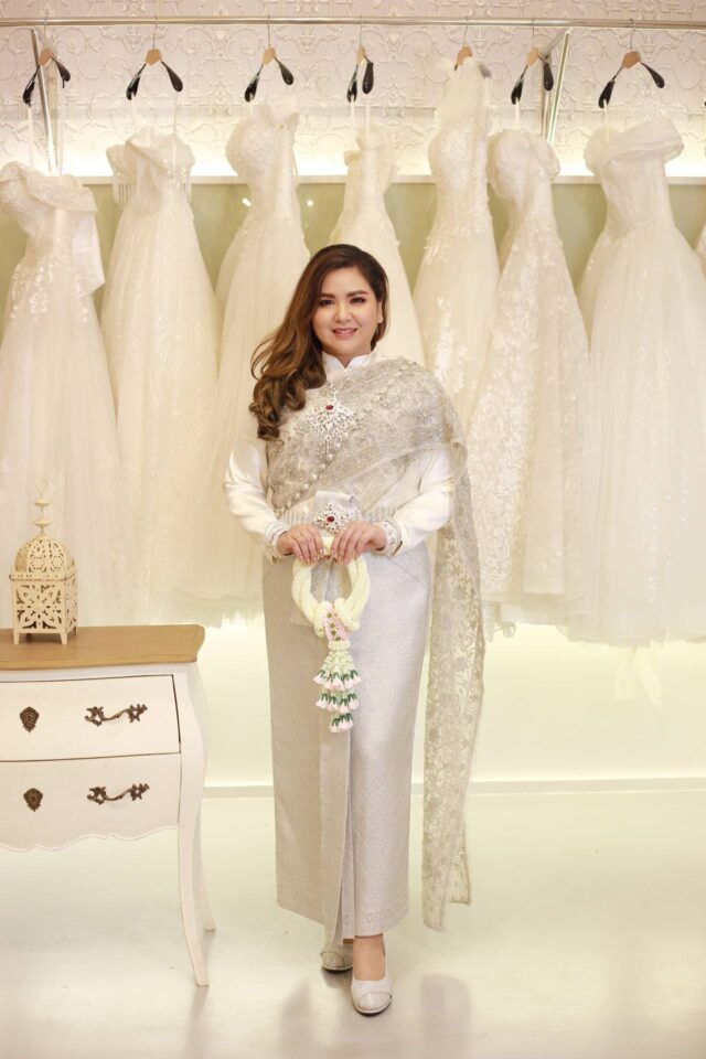 plussize by tata ร้านเช่าชุดราตรีคนอ้วน คนอวบ ขาย ตัด ชุดออกงานคนอ้วน ชุดราตรีไซส์ใหญ่ ชุดเดรสไปงานแต่งงานสาวอวบอ้วน