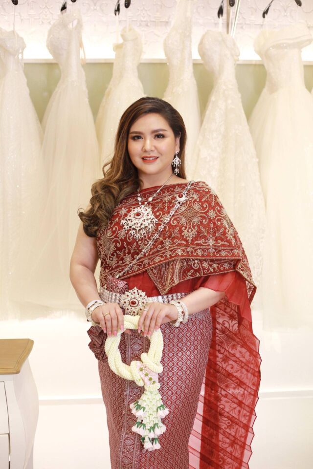 plussize by tata ร้านเช่าชุดราตรีคนอ้วน คนอวบ ขาย ตัด ชุดออกงานคนอ้วน ชุดราตรีไซส์ใหญ่ ชุดเดรสไปงานแต่งงานสาวอวบอ้วน
