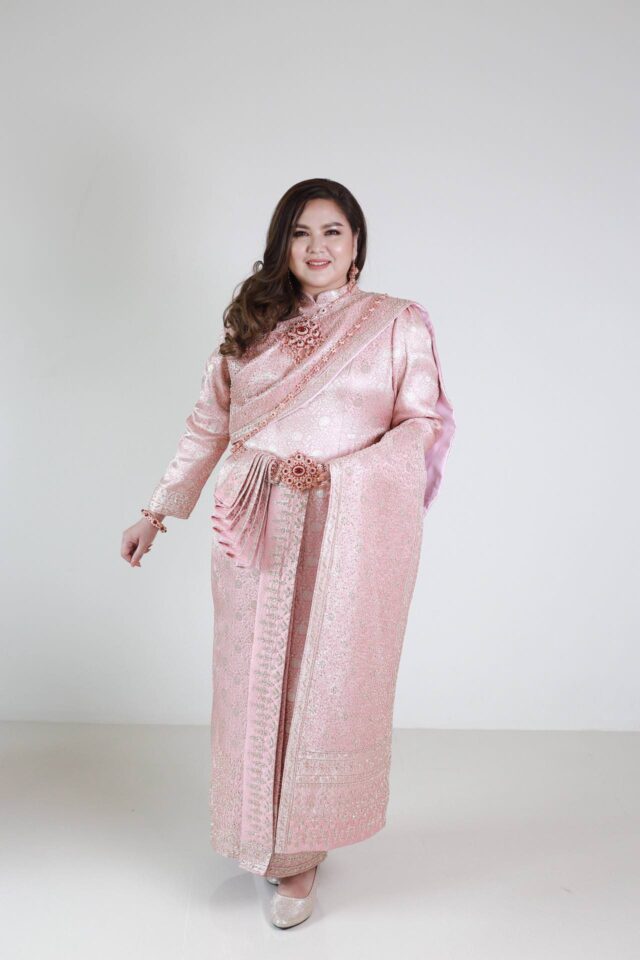 plussize by tata ร้านเช่าชุดราตรีคนอ้วน คนอวบ ขาย ตัด ชุดออกงานคนอ้วน ชุดราตรีไซส์ใหญ่ ชุดเดรสไปงานแต่งงานสาวอวบอ้วน