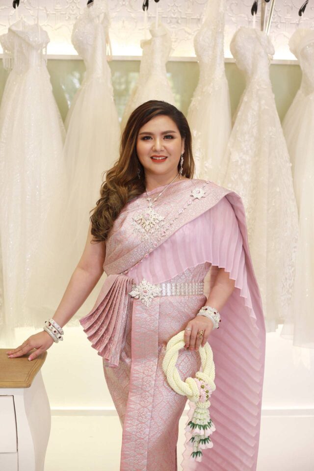 plussize by tata ร้านเช่าชุดราตรีคนอ้วน คนอวบ ขาย ตัด ชุดออกงานคนอ้วน ชุดราตรีไซส์ใหญ่ ชุดเดรสไปงานแต่งงานสาวอวบอ้วน