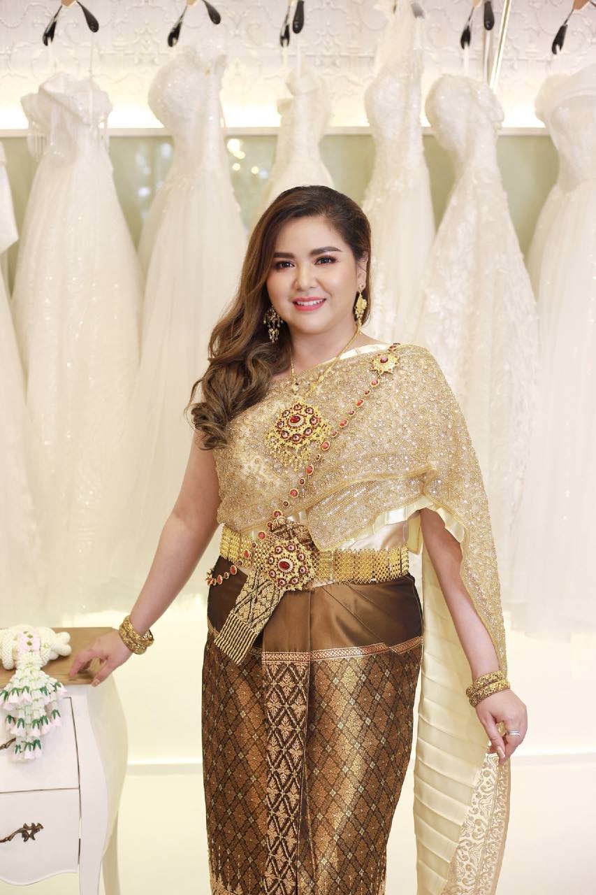 plussize by tata ร้านเช่าชุดราตรีคนอ้วน คนอวบ ขาย ตัด ชุดออกงานคนอ้วน ชุดราตรีไซส์ใหญ่ ชุดเดรสไปงานแต่งงานสาวอวบอ้วน