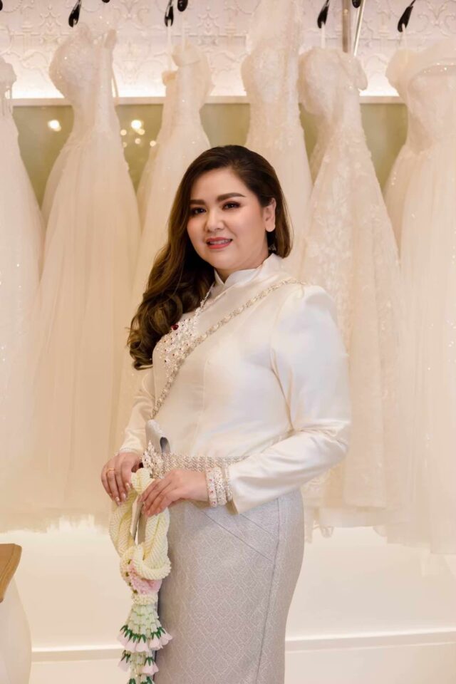 plussize by tata ร้านเช่าชุดราตรีคนอ้วน คนอวบ ขาย ตัด ชุดออกงานคนอ้วน ชุดราตรีไซส์ใหญ่ ชุดเดรสไปงานแต่งงานสาวอวบอ้วน