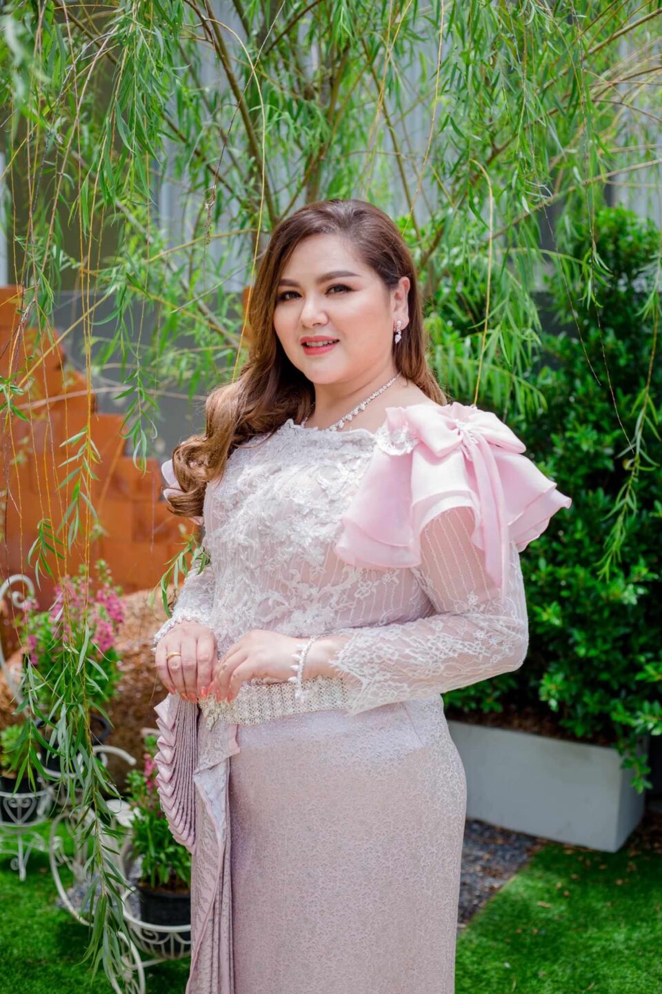 plussize by tata ร้านเช่าชุดราตรีคนอ้วน คนอวบ ขาย ตัด ชุดออกงานคนอ้วน ชุดราตรีไซส์ใหญ่ ชุดเดรสไปงานแต่งงานสาวอวบอ้วน