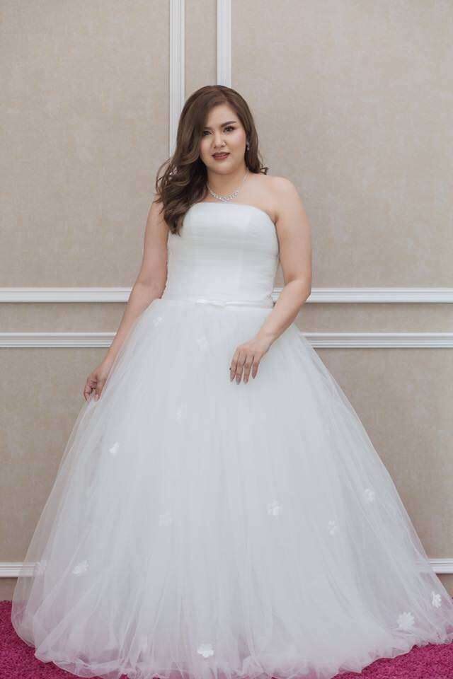 plussize by tata ร้านเช่าชุดราตรีคนอ้วน คนอวบ ขาย ตัด ชุดออกงานคนอ้วน ชุดราตรีไซส์ใหญ่ ชุดเดรสไปงานแต่งงานสาวอวบอ้วน