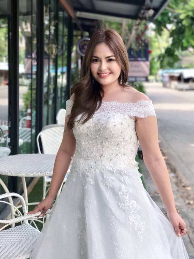 plussize by tata ร้านเช่าชุดราตรีคนอ้วน คนอวบ ขาย ตัด ชุดออกงานคนอ้วน ชุดราตรีไซส์ใหญ่ ชุดเดรสไปงานแต่งงานสาวอวบอ้วน