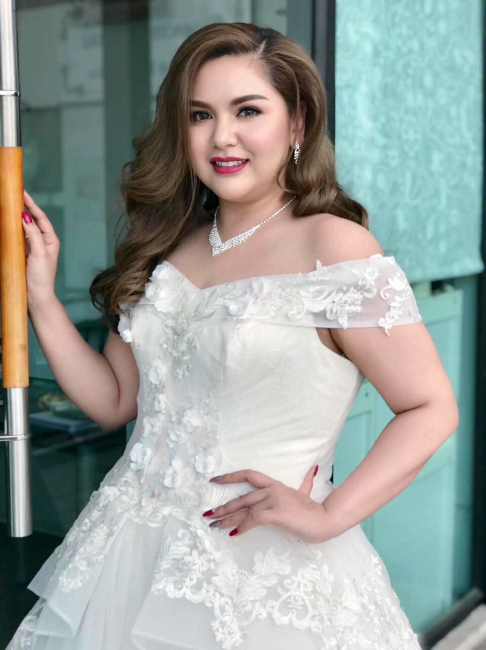 plussize by tata ร้านเช่าชุดราตรีคนอ้วน คนอวบ ขาย ตัด ชุดออกงานคนอ้วน ชุดราตรีไซส์ใหญ่ ชุดเดรสไปงานแต่งงานสาวอวบอ้วน