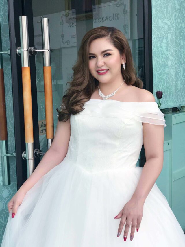 plussize by tata ร้านเช่าชุดราตรีคนอ้วน คนอวบ ขาย ตัด ชุดออกงานคนอ้วน ชุดราตรีไซส์ใหญ่ ชุดเดรสไปงานแต่งงานสาวอวบอ้วน