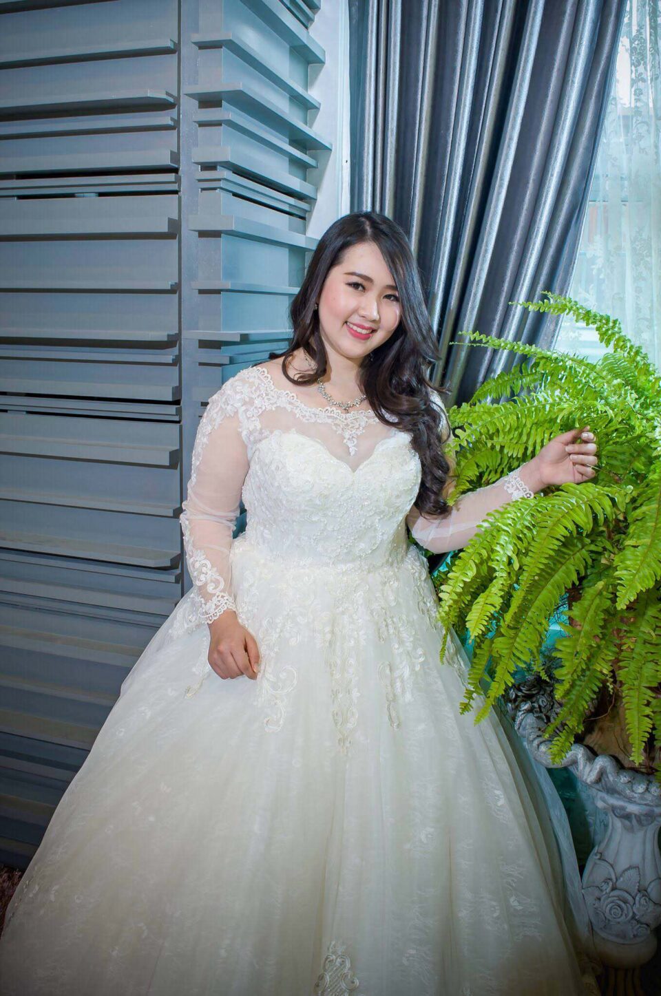 plussize by tata ร้านเช่าชุดราตรีคนอ้วน คนอวบ ขาย ตัด ชุดออกงานคนอ้วน ชุดราตรีไซส์ใหญ่ ชุดเดรสไปงานแต่งงานสาวอวบอ้วน