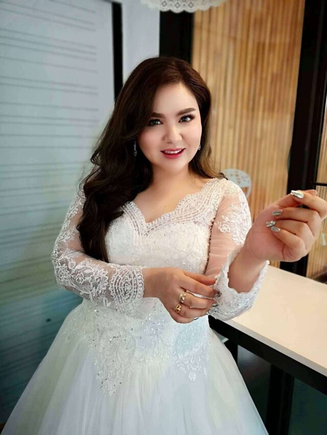 plussize by tata ร้านเช่าชุดราตรีคนอ้วน คนอวบ ขาย ตัด ชุดออกงานคนอ้วน ชุดราตรีไซส์ใหญ่ ชุดเดรสไปงานแต่งงานสาวอวบอ้วน