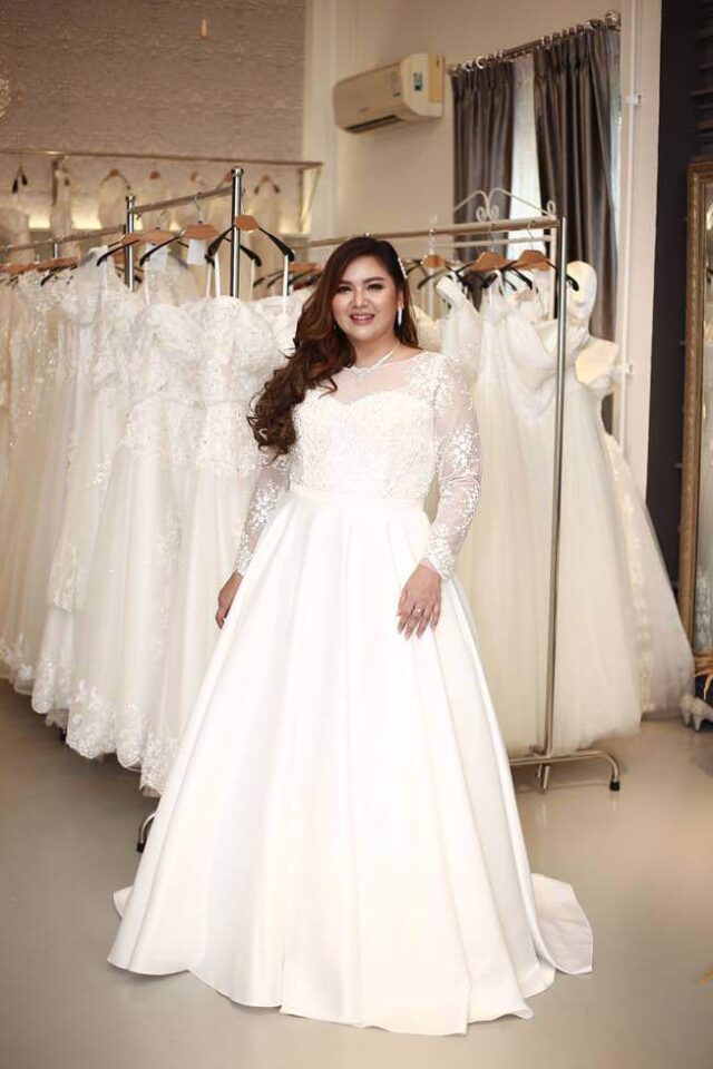 plussize by tata ร้านเช่าชุดราตรีคนอ้วน คนอวบ ขาย ตัด ชุดออกงานคนอ้วน ชุดราตรีไซส์ใหญ่ ชุดเดรสไปงานแต่งงานสาวอวบอ้วน