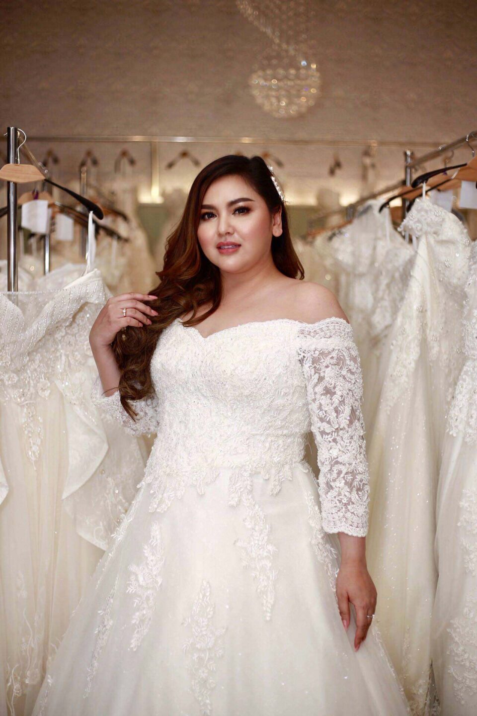 plussize by tata ร้านเช่าชุดราตรีคนอ้วน คนอวบ ขาย ตัด ชุดออกงานคนอ้วน ชุดราตรีไซส์ใหญ่ ชุดเดรสไปงานแต่งงานสาวอวบอ้วน