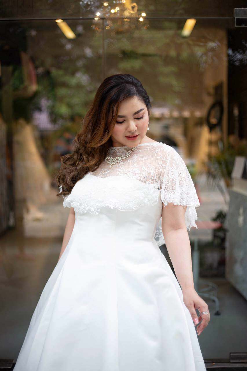 plussize by tata ร้านเช่าชุดราตรีคนอ้วน คนอวบ ขาย ตัด ชุดออกงานคนอ้วน ชุดราตรีไซส์ใหญ่ ชุดเดรสไปงานแต่งงานสาวอวบอ้วน