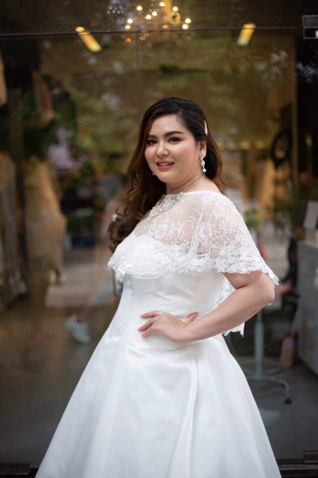 plussize by tata ร้านเช่าชุดราตรีคนอ้วน คนอวบ ขาย ตัด ชุดออกงานคนอ้วน ชุดราตรีไซส์ใหญ่ ชุดเดรสไปงานแต่งงานสาวอวบอ้วน