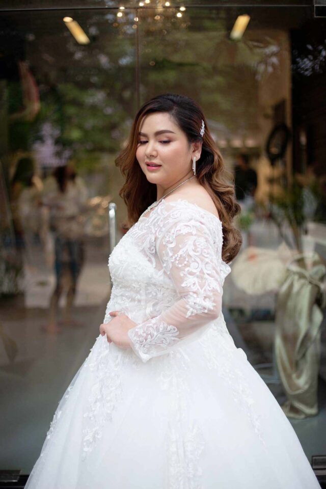 plussize by tata ร้านเช่าชุดราตรีคนอ้วน คนอวบ ขาย ตัด ชุดออกงานคนอ้วน ชุดราตรีไซส์ใหญ่ ชุดเดรสไปงานแต่งงานสาวอวบอ้วน