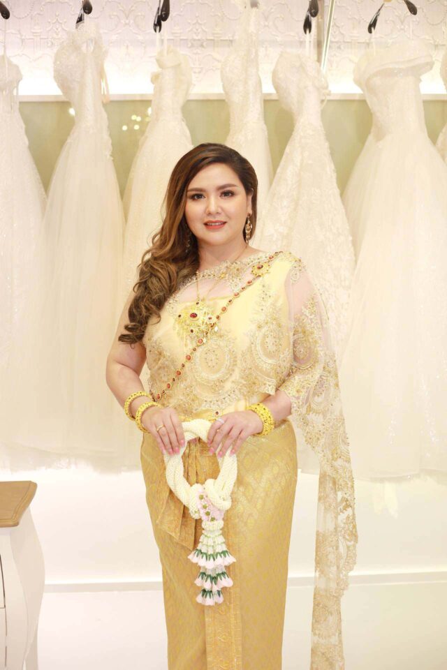 plussize by tata ร้านเช่าชุดราตรีคนอ้วน คนอวบ ขาย ตัด ชุดออกงานคนอ้วน ชุดราตรีไซส์ใหญ่ ชุดเดรสไปงานแต่งงานสาวอวบอ้วน