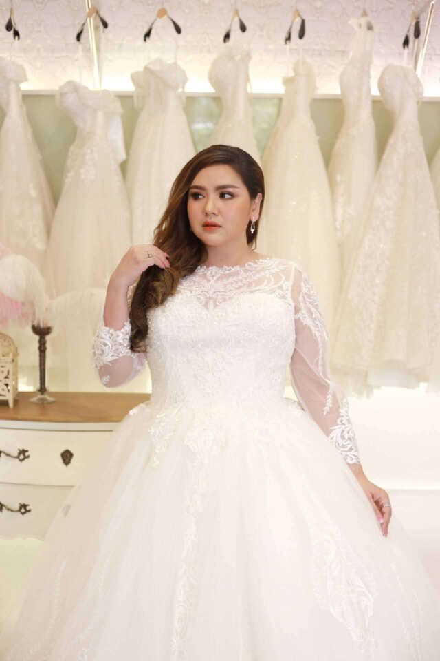 plussize by tata ร้านเช่าชุดราตรีคนอ้วน คนอวบ ขาย ตัด ชุดออกงานคนอ้วน ชุดราตรีไซส์ใหญ่ ชุดเดรสไปงานแต่งงานสาวอวบอ้วน