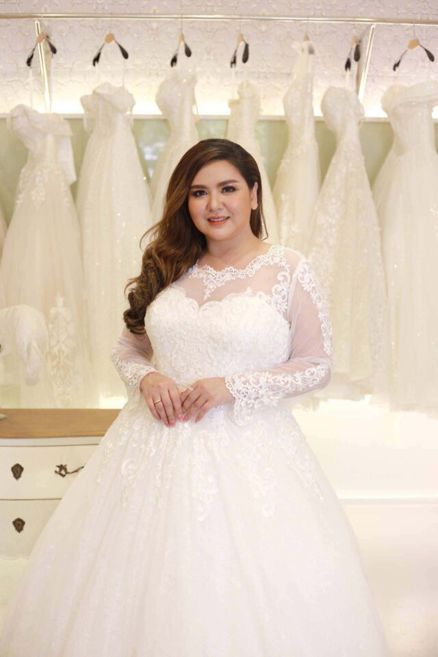 plussize by tata ร้านเช่าชุดราตรีคนอ้วน คนอวบ ขาย ตัด ชุดออกงานคนอ้วน ชุดราตรีไซส์ใหญ่ ชุดเดรสไปงานแต่งงานสาวอวบอ้วน