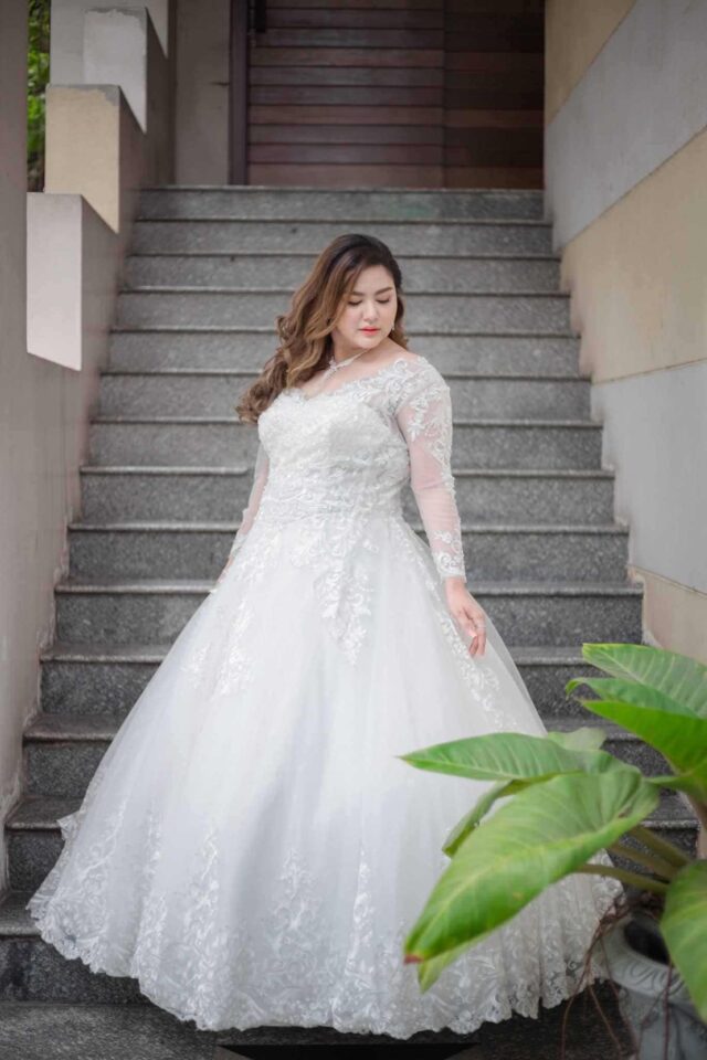 plussize by tata ร้านเช่าชุดราตรีคนอ้วน คนอวบ ขาย ตัด ชุดออกงานคนอ้วน ชุดราตรีไซส์ใหญ่ ชุดเดรสไปงานแต่งงานสาวอวบอ้วน