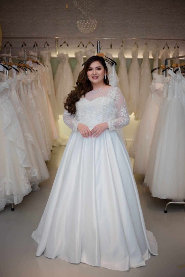 plussize by tata ร้านเช่าชุดราตรีคนอ้วน คนอวบ ขาย ตัด ชุดออกงานคนอ้วน ชุดราตรีไซส์ใหญ่ ชุดเดรสไปงานแต่งงานสาวอวบอ้วน